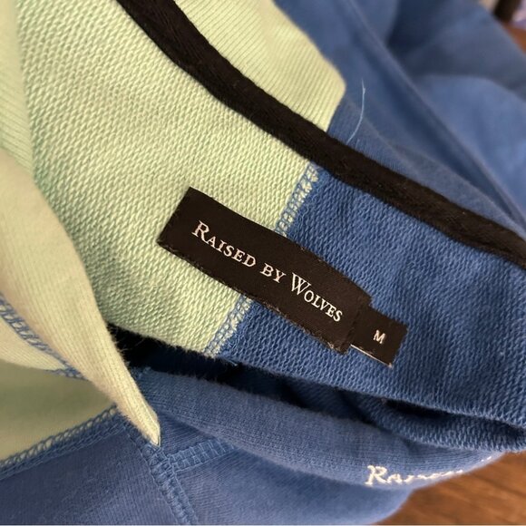 ❤️ Rare Raised By Wolves Two-Tone Hoodie in Blue and Mint Size M - Picture 6 of 10
